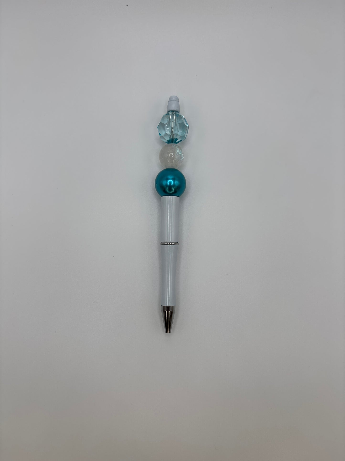 Ocean Breeze Beaded Pen – Teal & White Sparkle Beads with White Barrel