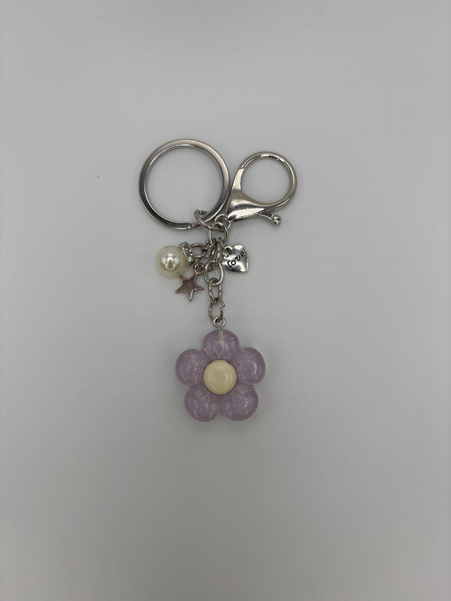 Pastel Purple Daisy with Cream Color by Center and Charms Keychain – Cute Acrylic Flower Keychain - Beads and Glimmer